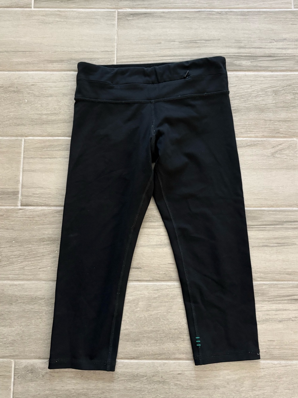 Nancy Rose Performance Plank Crop Leggings - Black Size 6